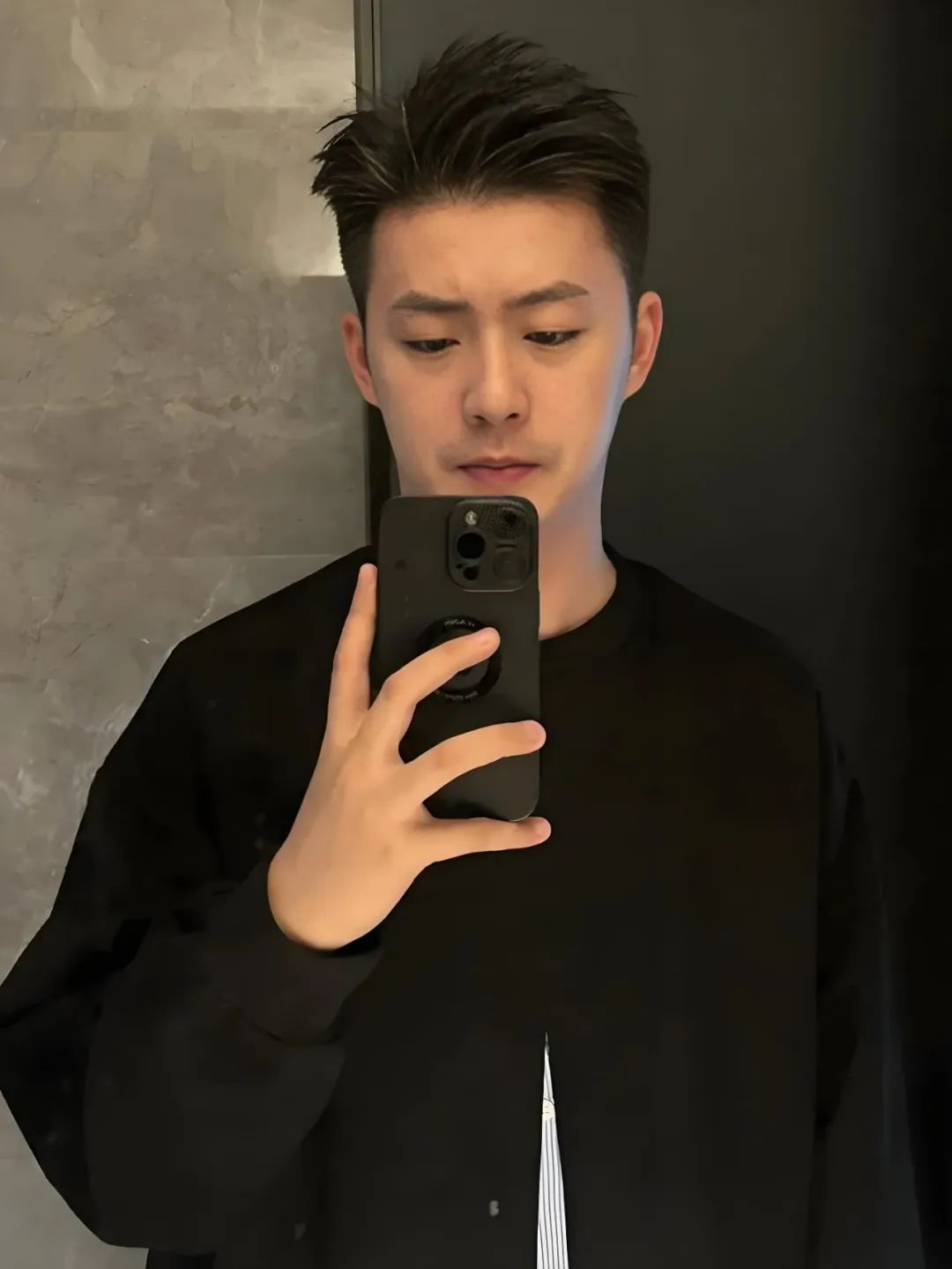 170cm 男生剪这 3 款“露额”发型，帅气又显高，完美提升颜值