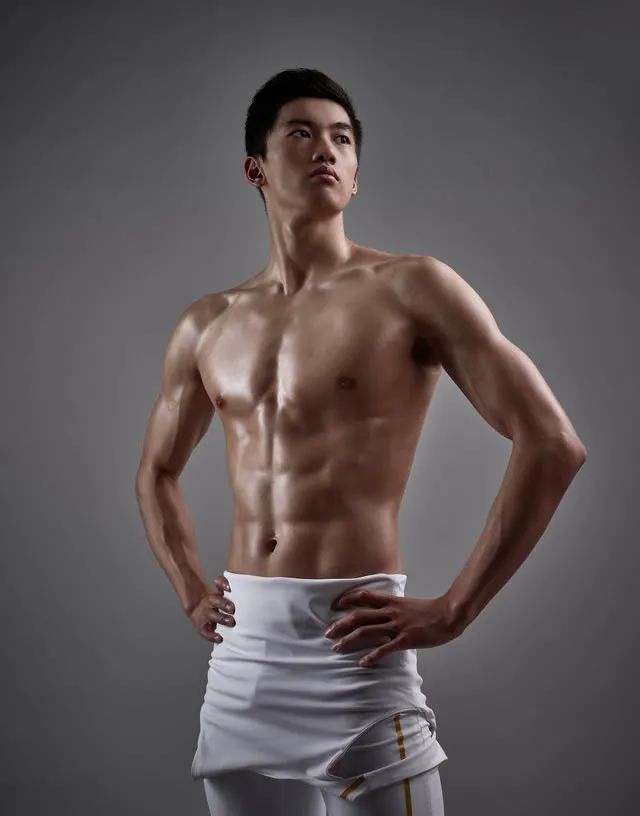 央视摄影师蹲下拍汪顺跳绳？这角度的跳动你看了吗？