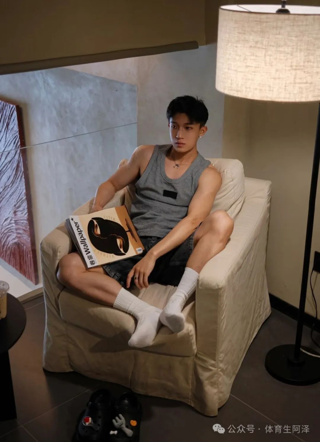 195cm 黑皮白袜体育生爆火 " 推特 ",网友辣评:又当又立? 195cm 黑皮白袜体育生爆火 " 推特 ",网友辣评:又当又立?