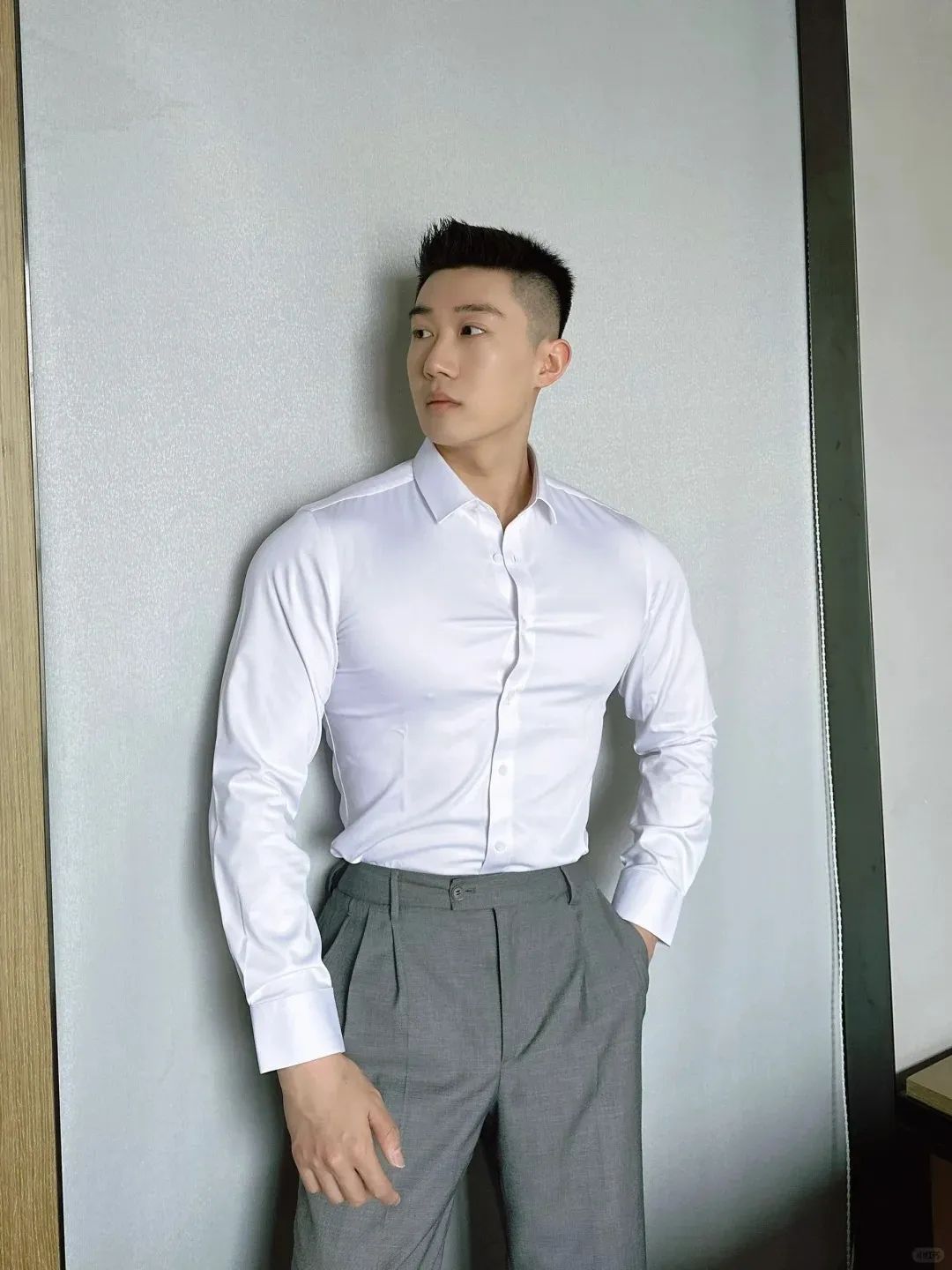 外企“打工魂”帆哥很香的日常：西装革履也能玩转健身圈？