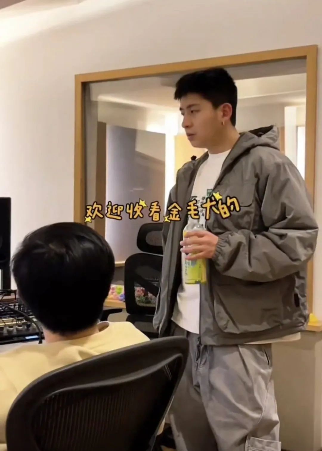 瓦特？？焦迈奇胖成球，“这是要变熊圈天菜了？”