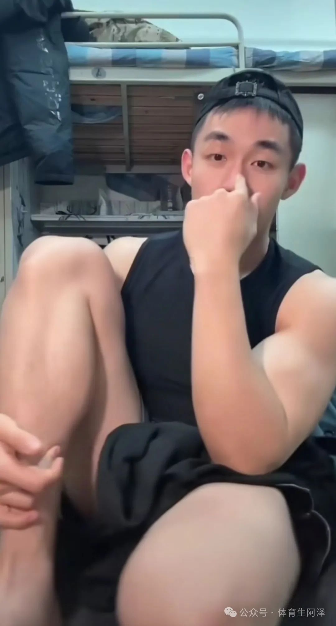 195CM 山东粗腿大包直男被女记者采访，小视频竟要价六千？博主本人回应.....