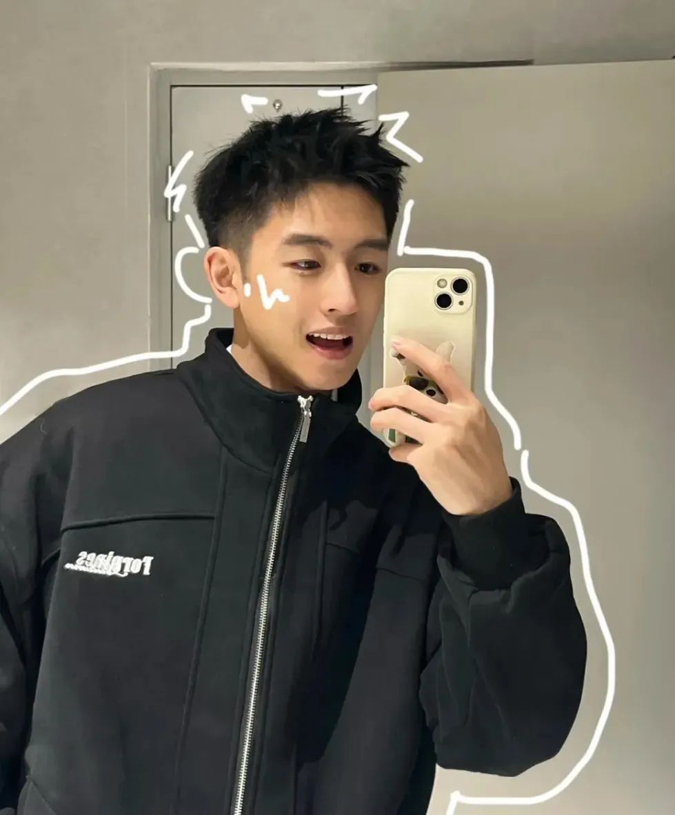 焦迈奇男大版，这个小哥好阳光~