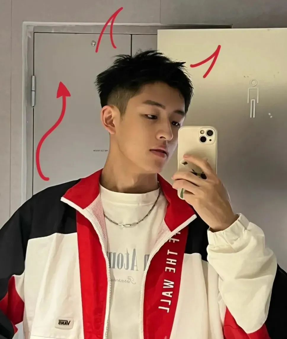 焦迈奇男大版，这个小哥好阳光~