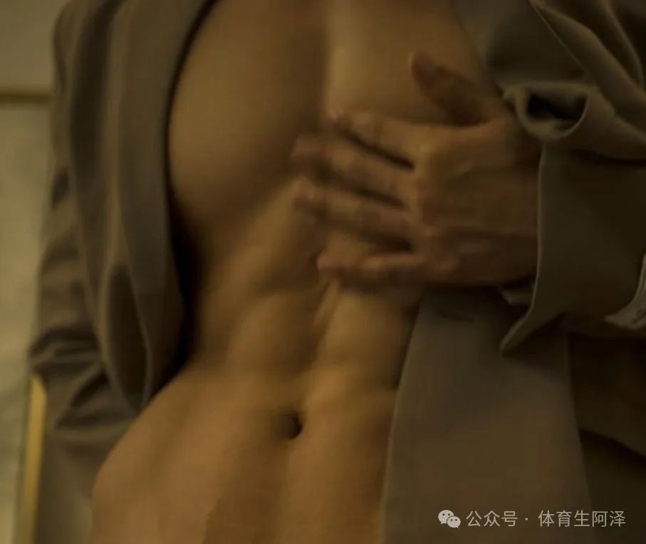 【3 月精选】全见版！黑皮健身体育生超大尺度写真，大包翘臀别太诱惑.....