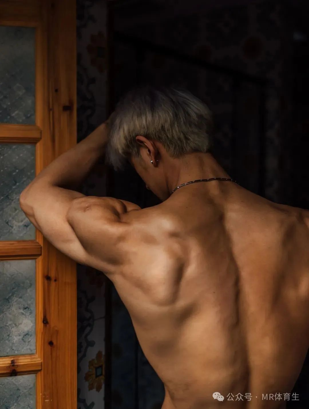 188cm 成都健身男模，硬核腱子肉完美诠释的肌肉小狼狗
