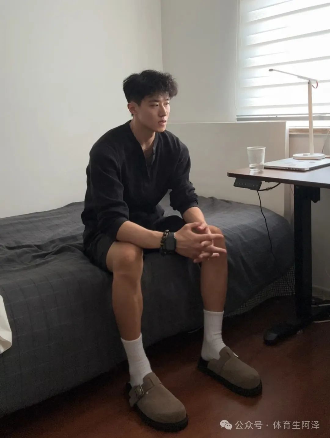 辽宁体院校草，因与学弟谈恋爱遭室友举报！学校：已全校通报......