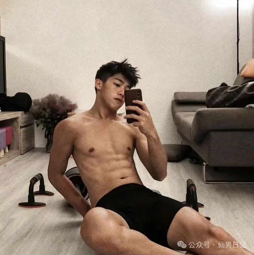 富二代体育生的颜值也可以这么高! 富二代体育生的颜值也可以这么高!