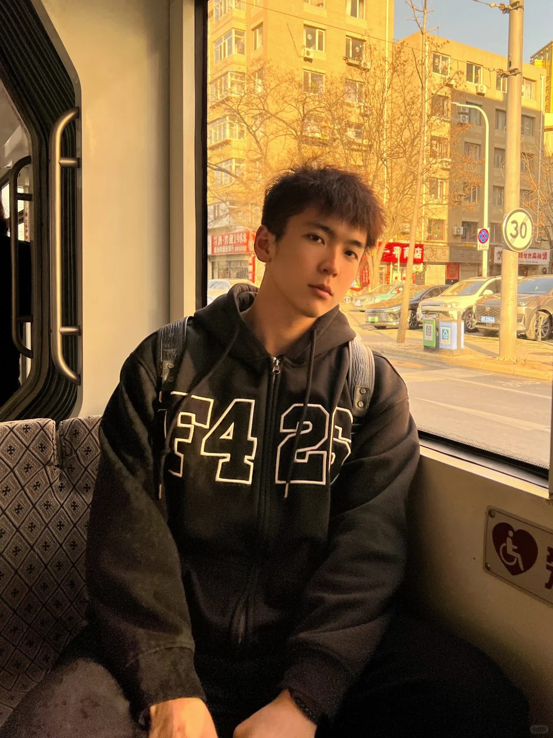 185 体育生开始认真减脂,穿泳裤的直男有多要命? 185 体育生开始认真减脂,穿泳裤的直男有多要命?
