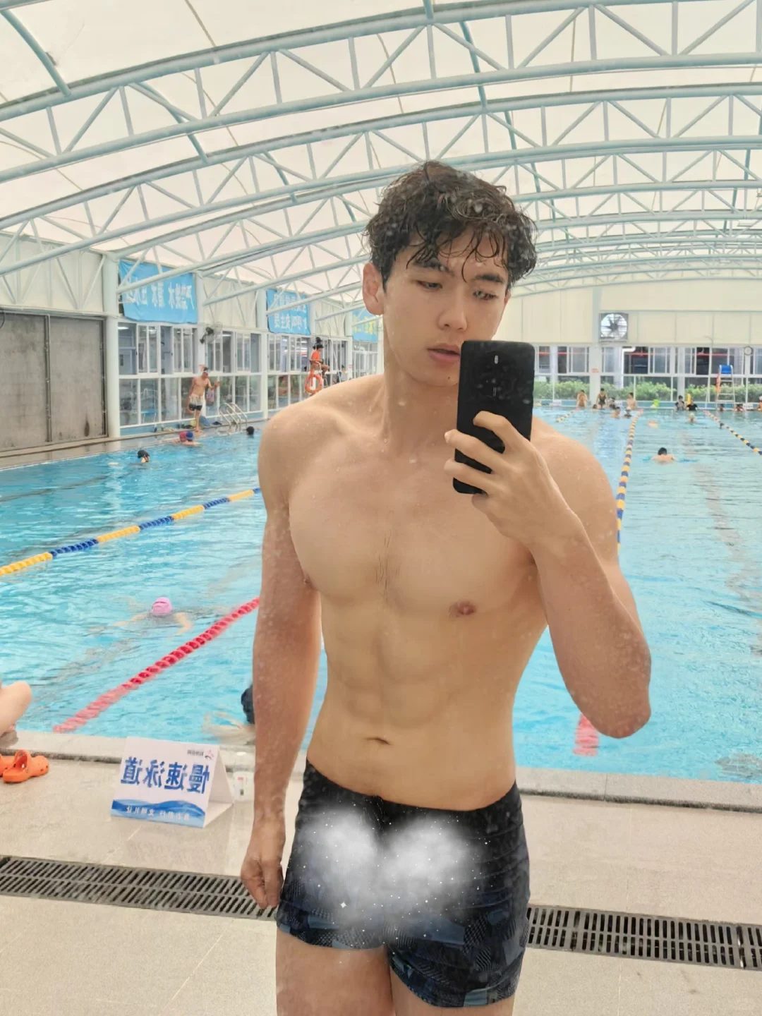 185 体育生开始认真减脂,穿泳裤的直男有多要命? 185 体育生开始认真减脂,穿泳裤的直男有多要命?