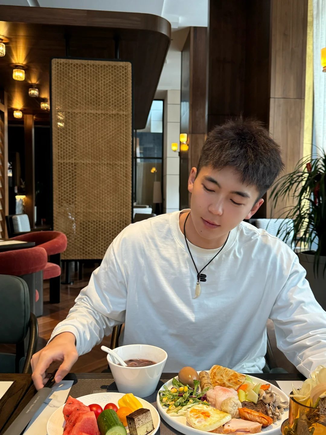 185 体育生开始认真减脂,穿泳裤的直男有多要命? 185 体育生开始认真减脂,穿泳裤的直男有多要命?