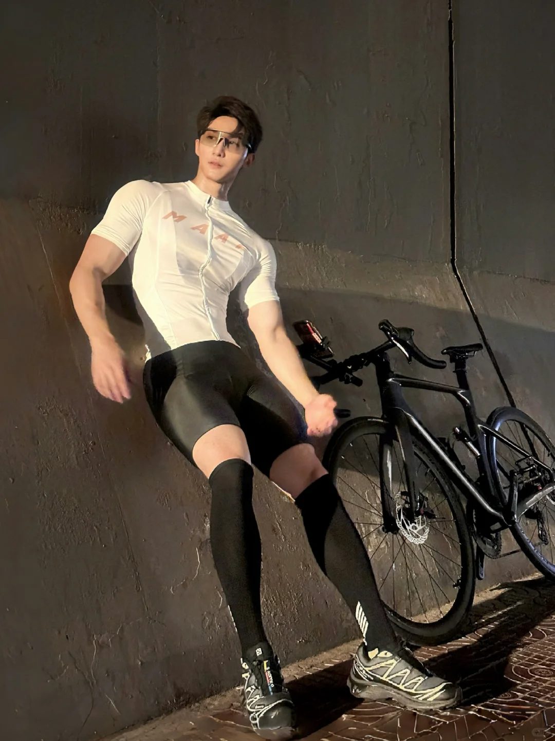 183cm 杭州男神爱骑行，生活也太让人羡慕了吧!