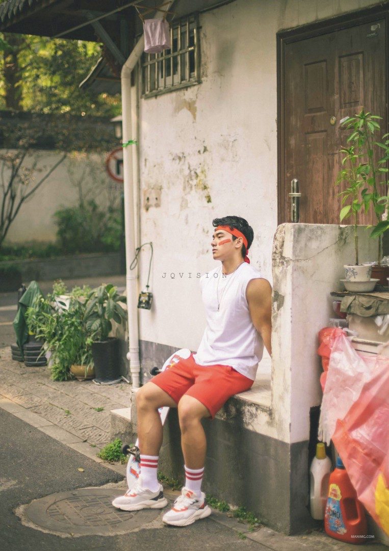 夏日往事 Youth Slipped Away：一场关于青春、遗憾与未言之爱的视觉叙事
