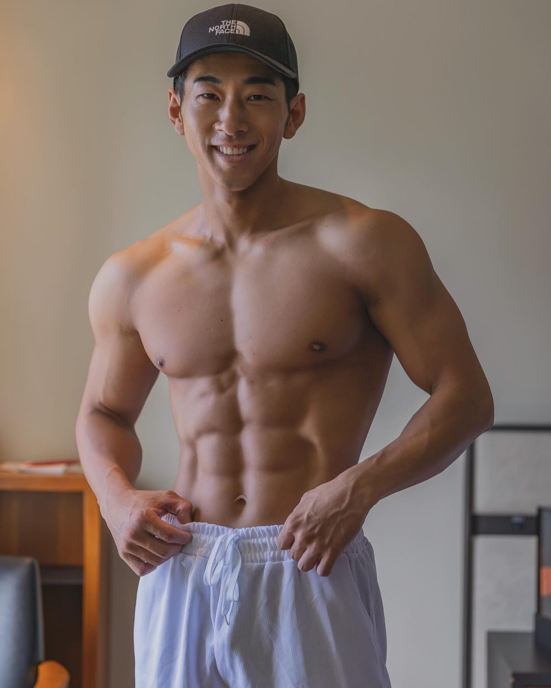 细壮身材教科书！肌肉线条撩心弦！