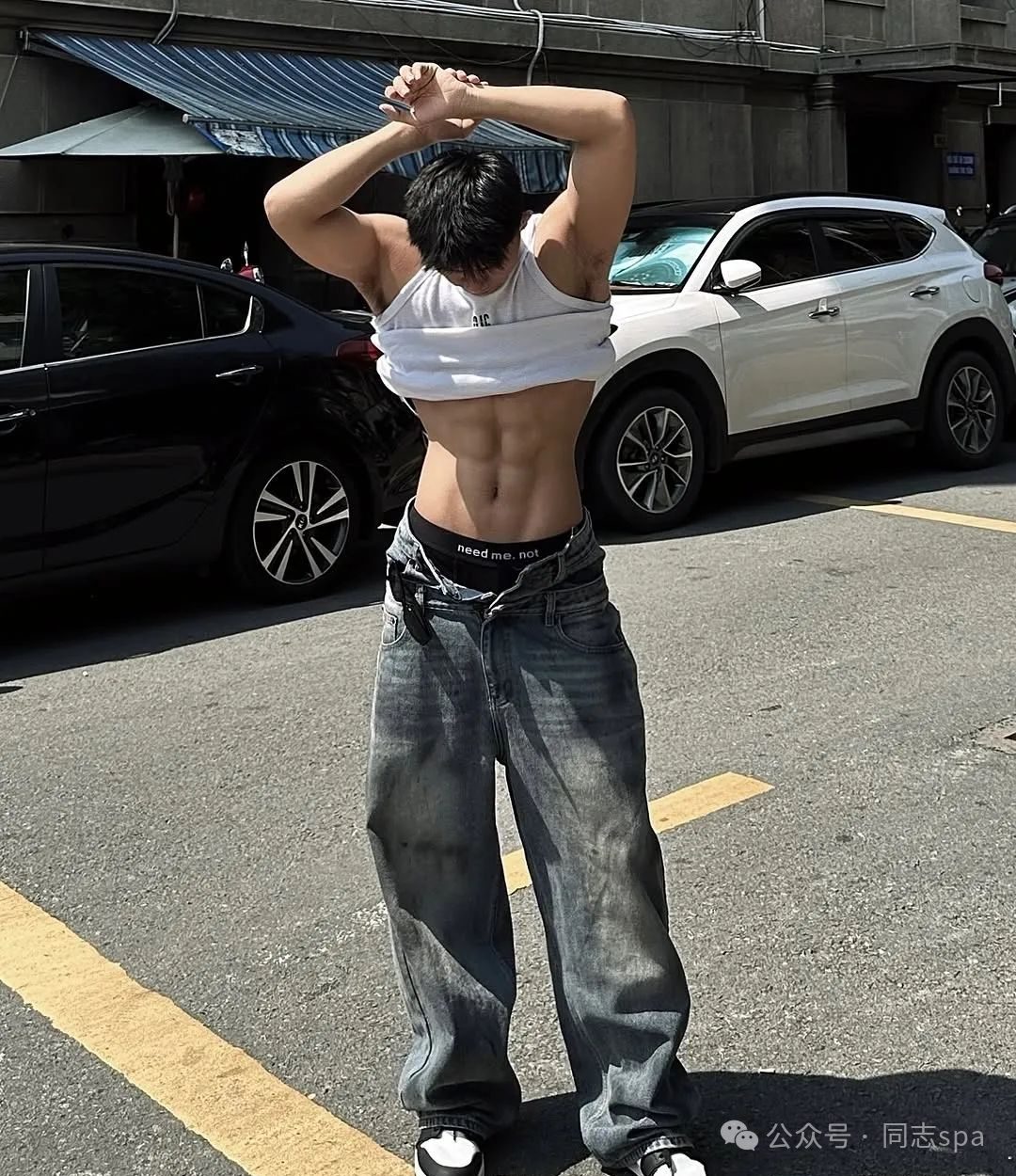 187cm 寸头大鼻子体育生酒店自拍