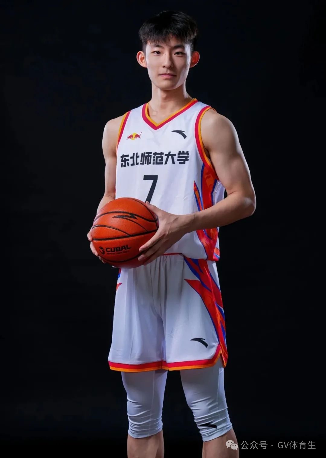 182cm 篮球体育生被男记者采访过程！