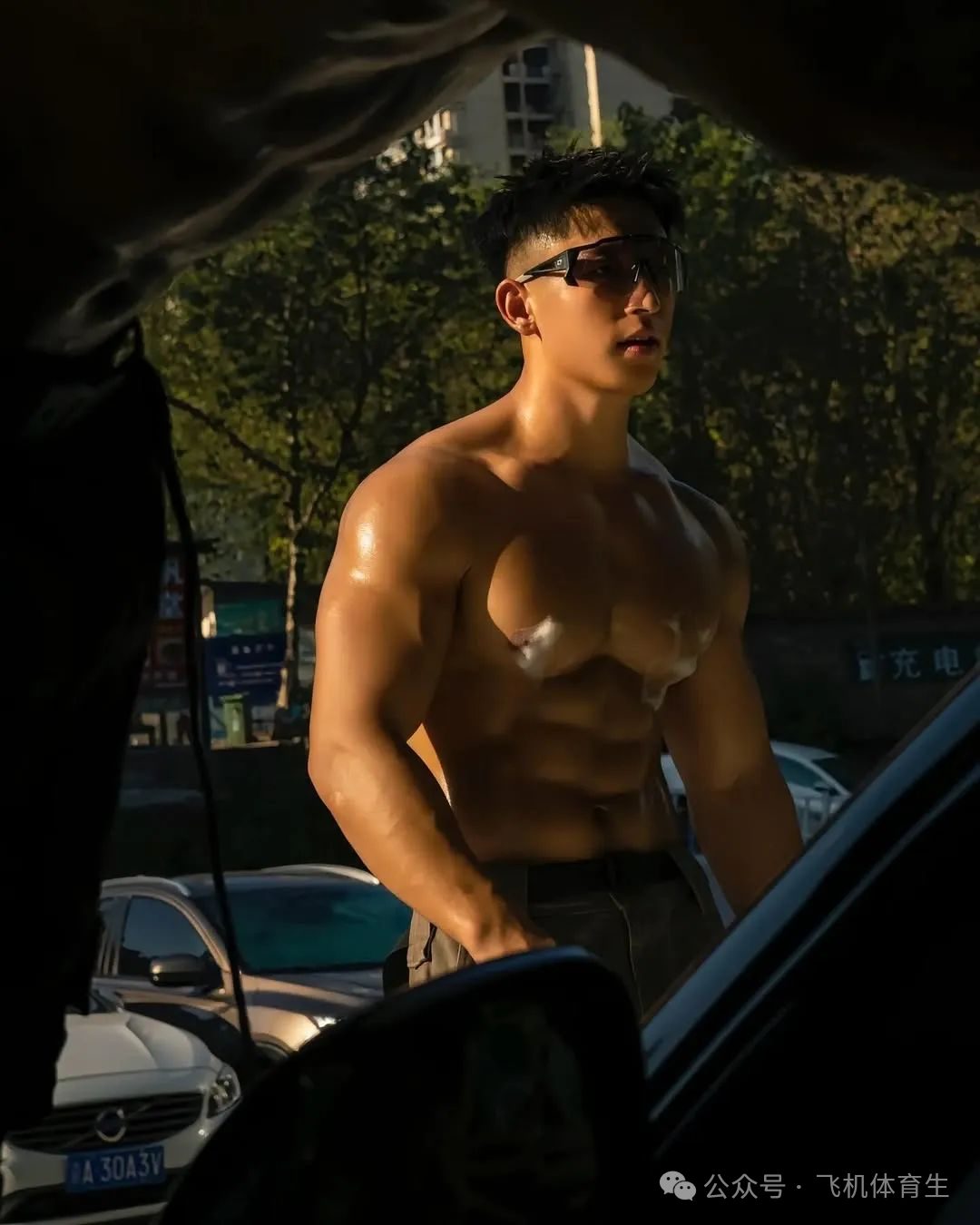重庆 185CM 超大胸肌体育生