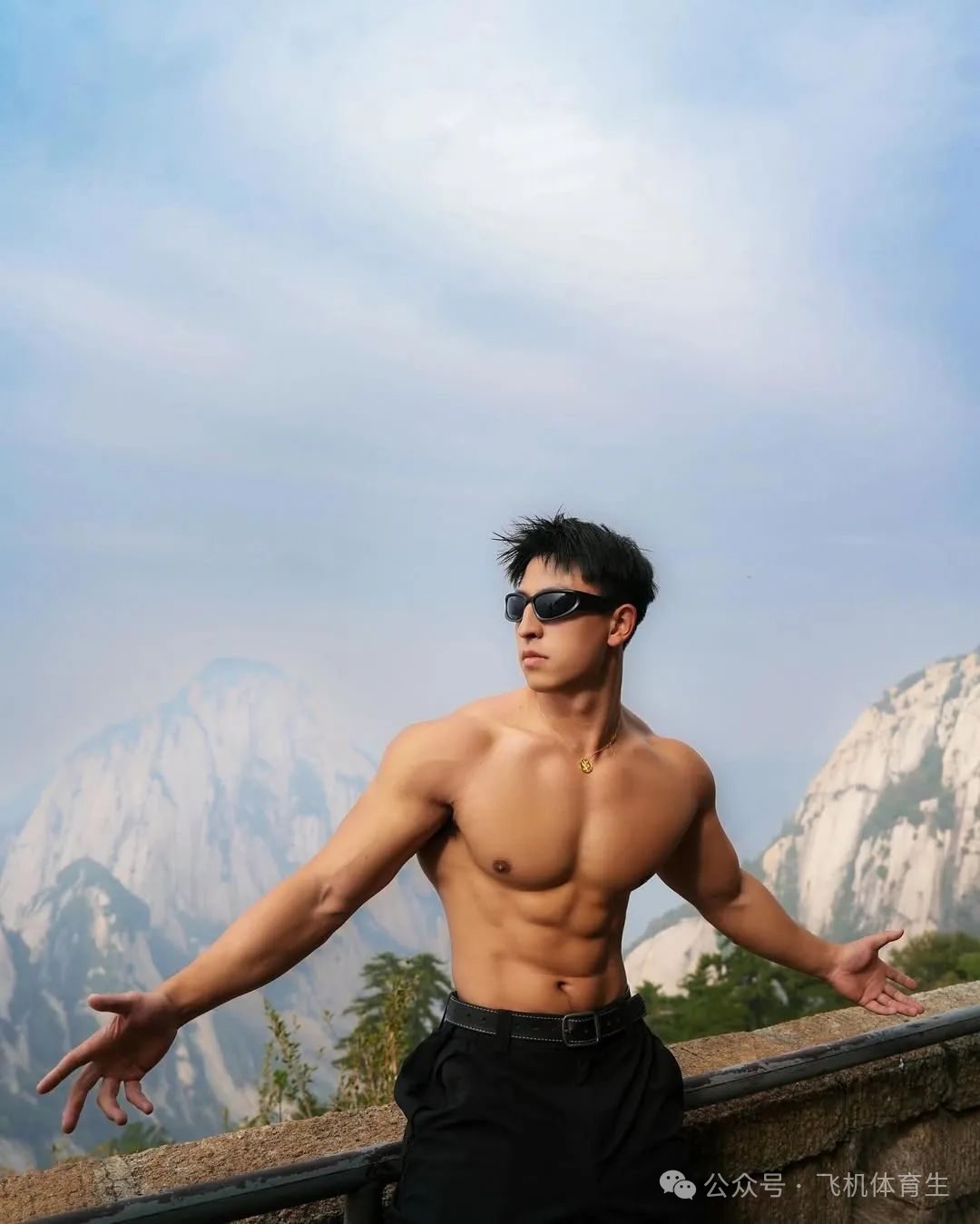 重庆 185CM 超大胸肌体育生