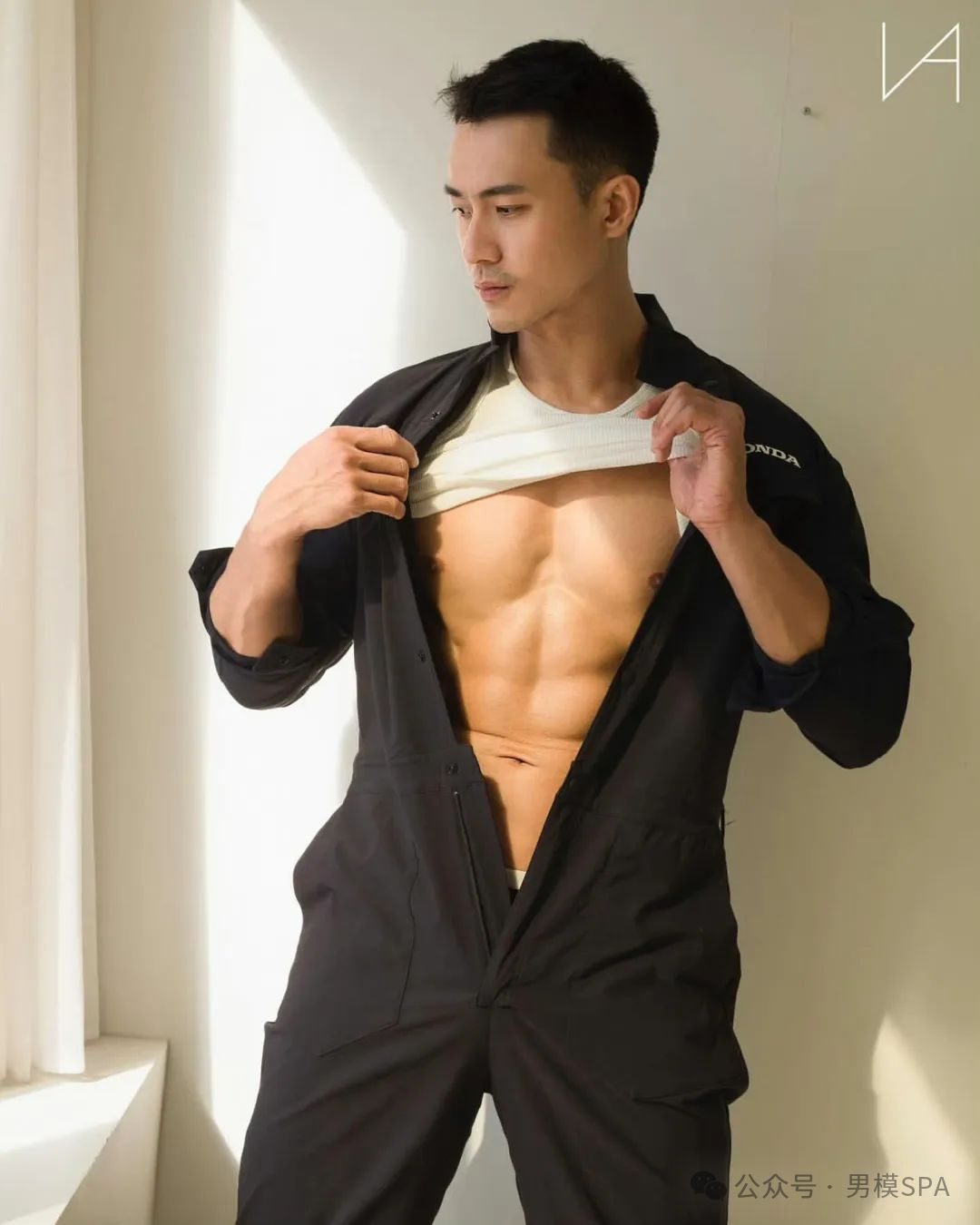 土直黑皮肌肉男模,不羁爷们帅气 土直黑皮肌肉男模,不羁爷们帅气