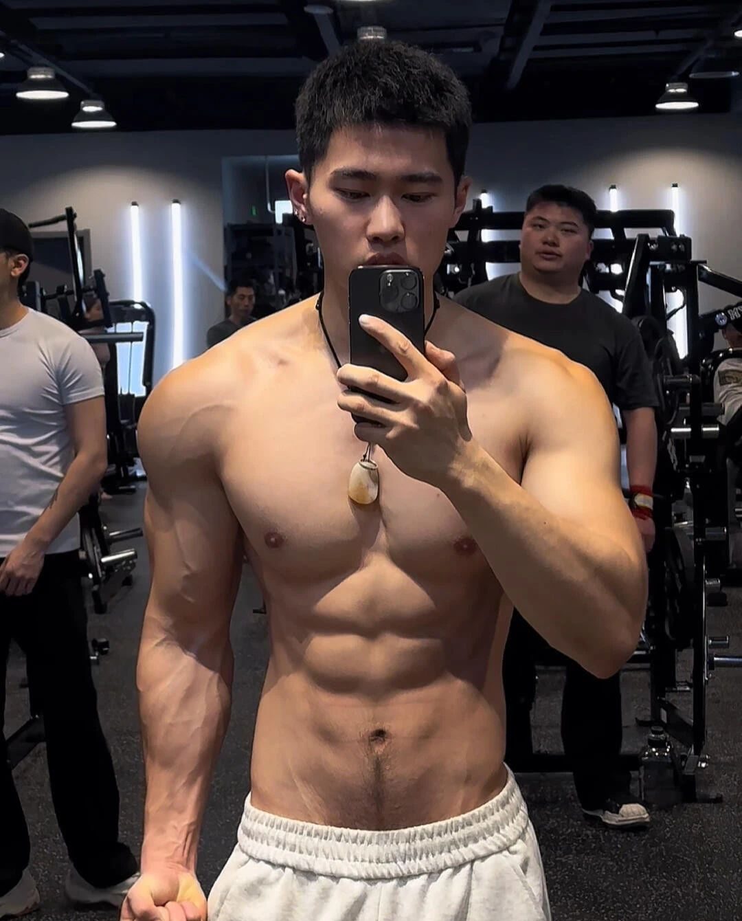 183cm 浙江黑皮健身网红，长腰腹肌帅爆了