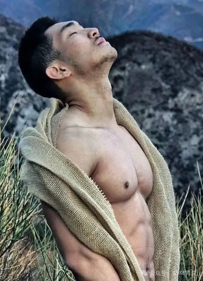 GV 男神包晗 Eric，30+ 的他现在怎么样了？