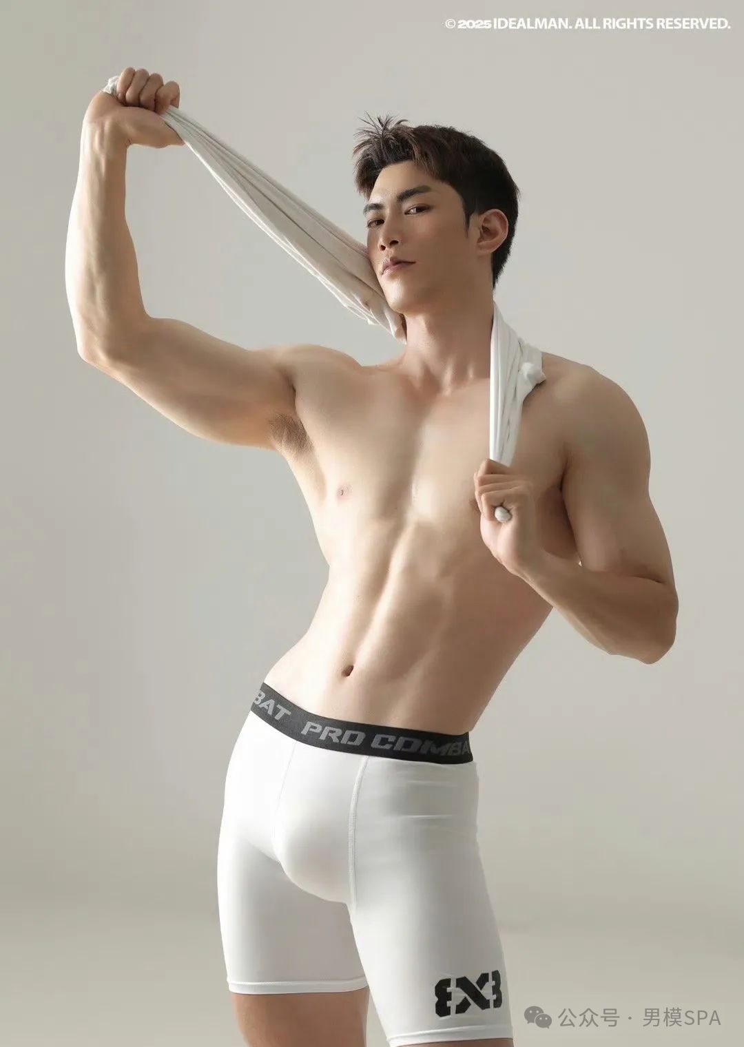 钟木東御用肌肉男模