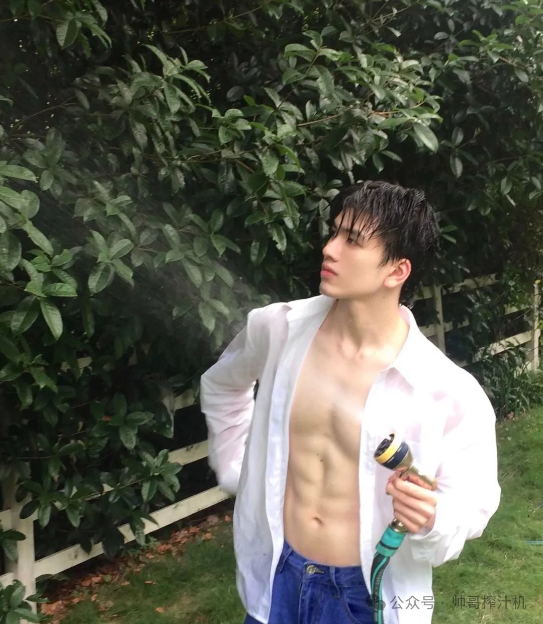 04 年薄肌男大音乐剧帅哥榨汁机! 04 年薄肌男大音乐剧帅哥榨汁机!