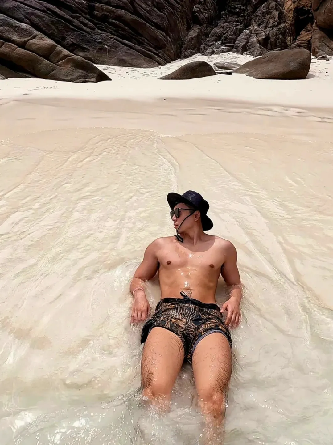 实力宠粉！颜值不输小鲜肉，前大厂健身男神颜值身材双绝杀