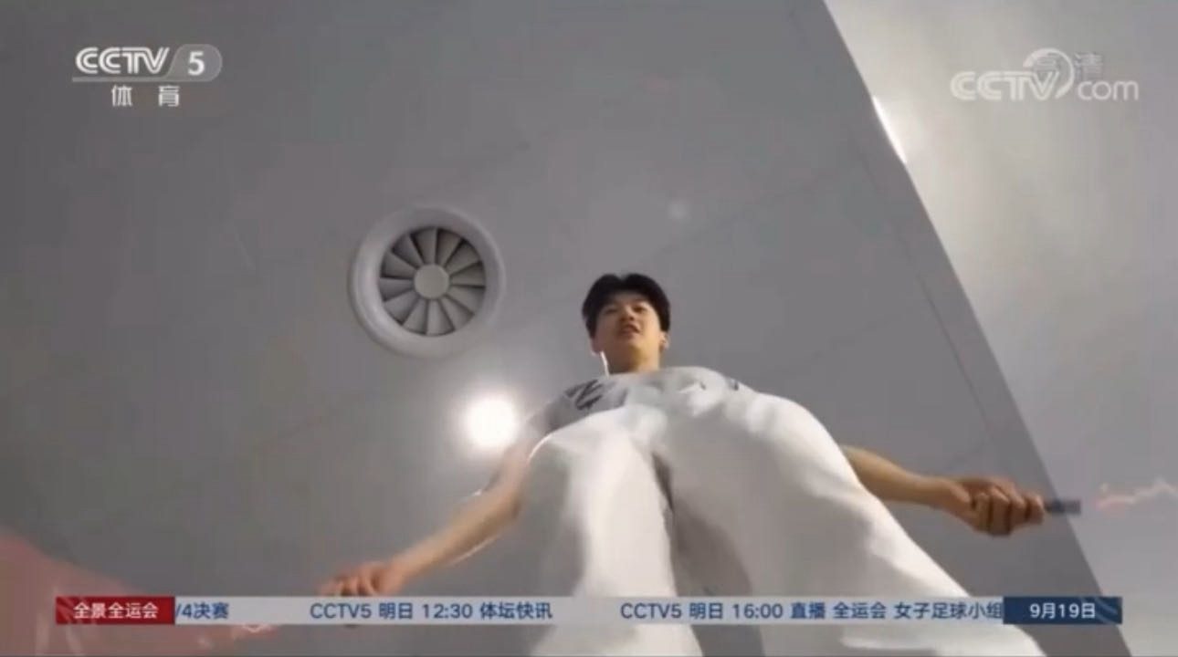 汪顺体训现场被拍，这拍摄角度真让人尴尬啊？流量密码太会了！