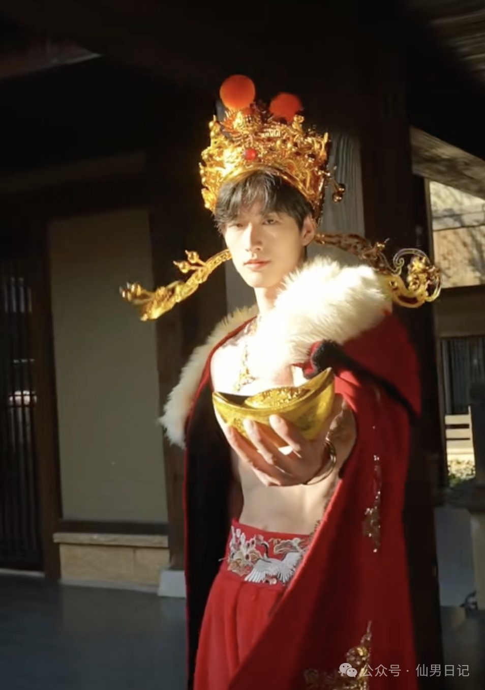 当年高冷的帅哥学长，如今成了取悦我的体育生 NPC