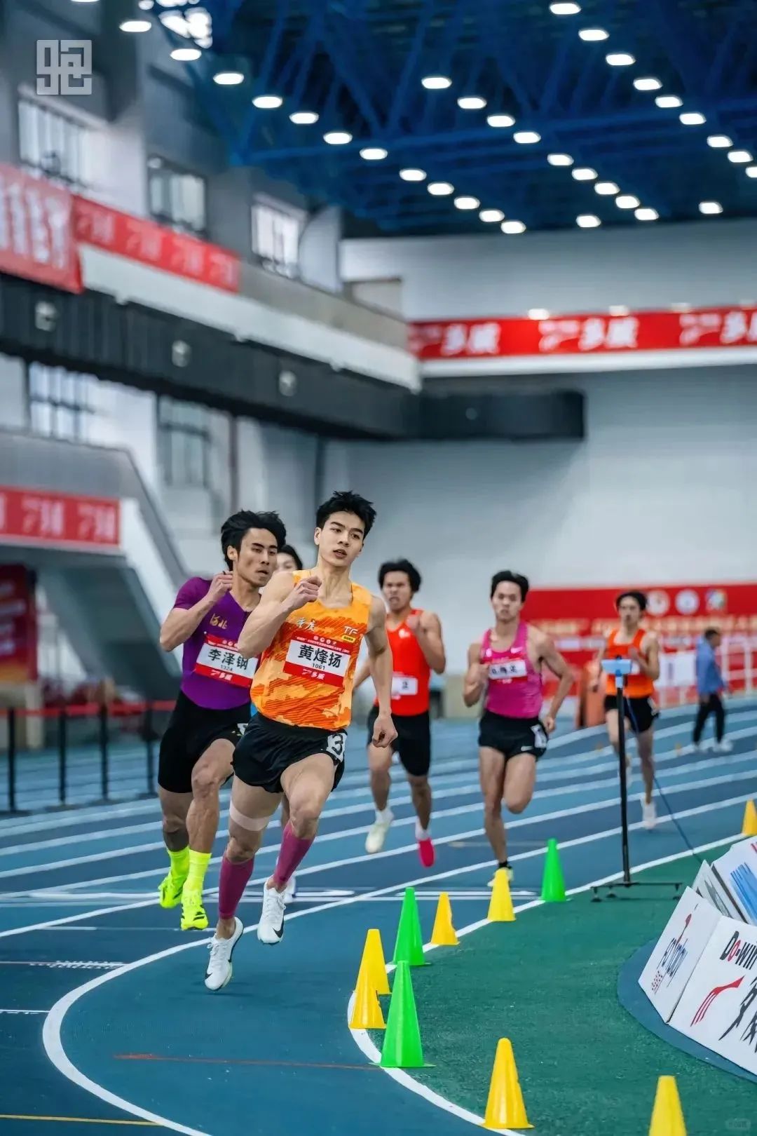 浙江 03 年田径体育生，真的超可以！