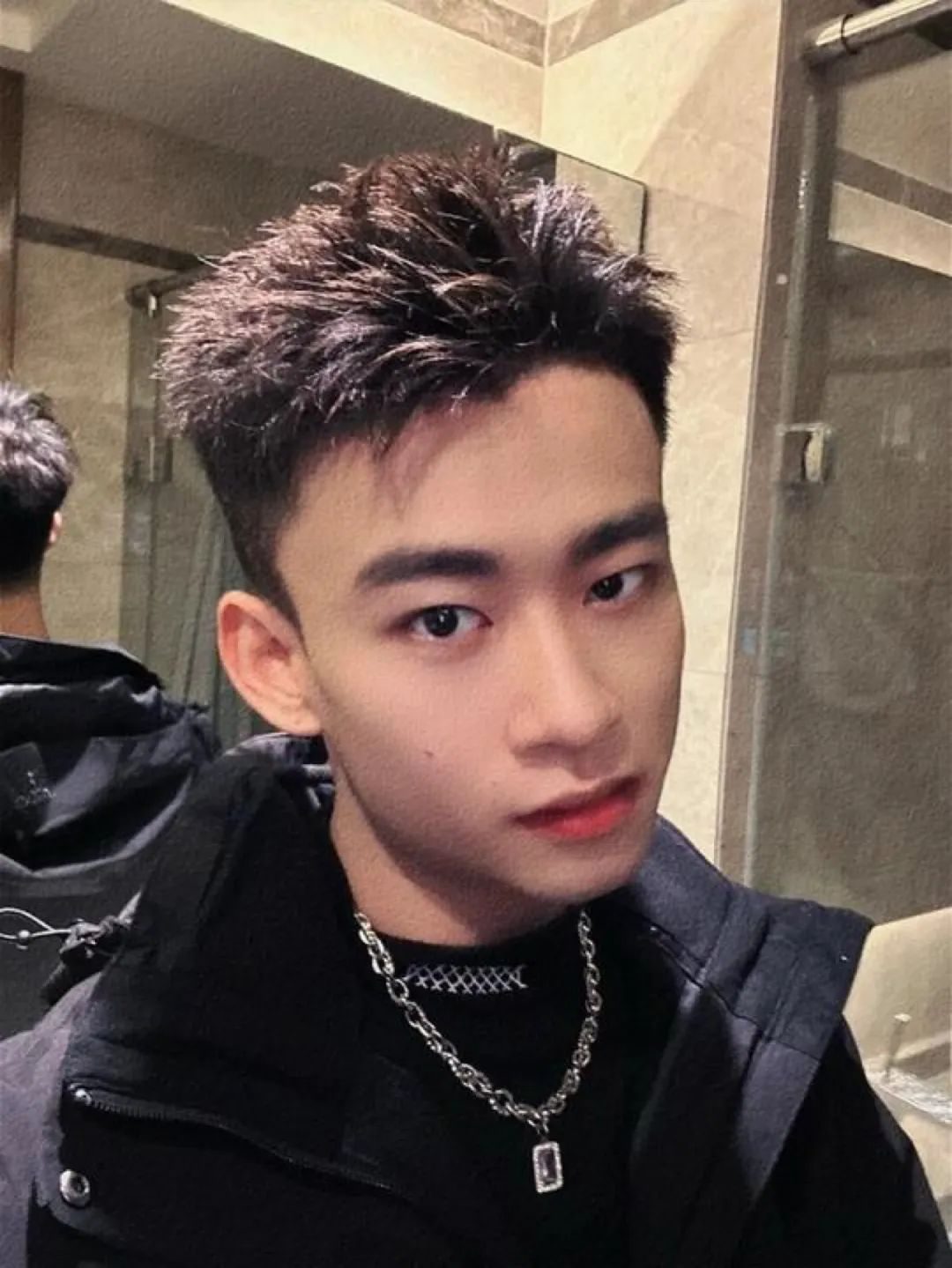 拍过《废土猎人》的子墨大魔王，他现在变成这样了。