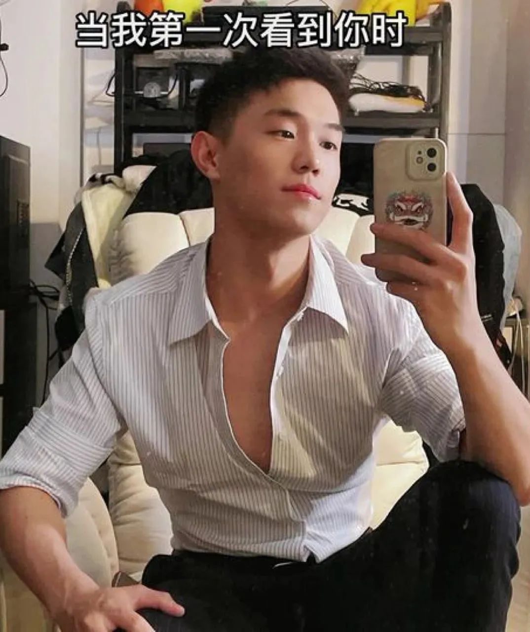中国版“宏翔”，最近这两枚肌肉男大超火！