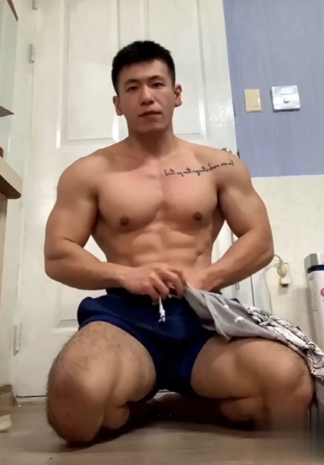 采访视频流出太火，导致退网的他现在怎么样了？
