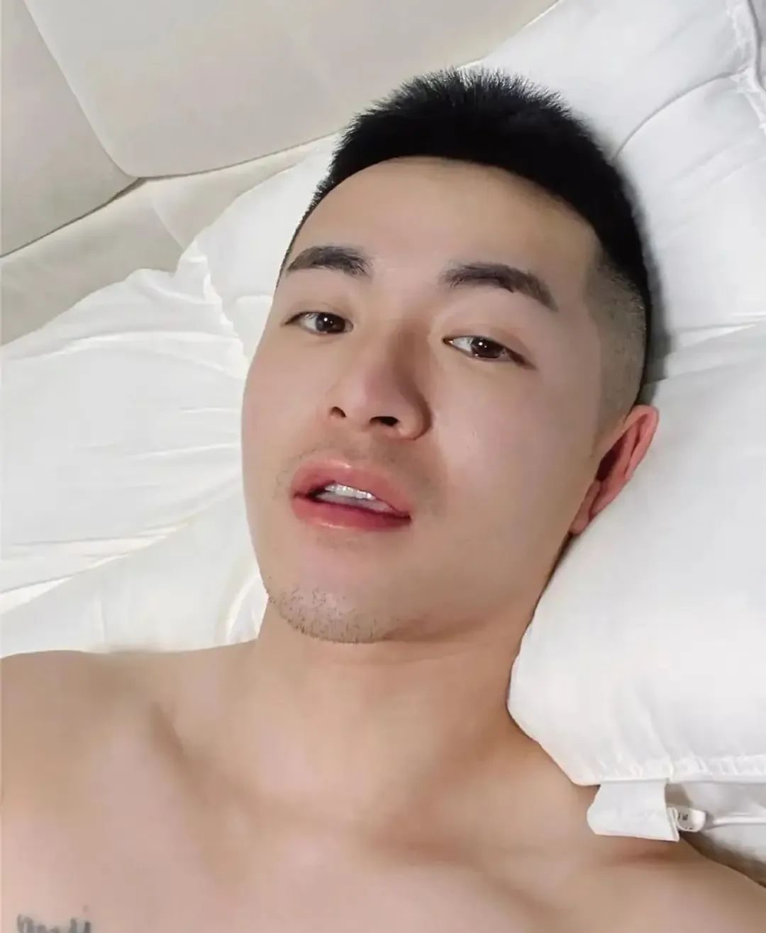 初代网黄廖承宇，他现在变成这样了。