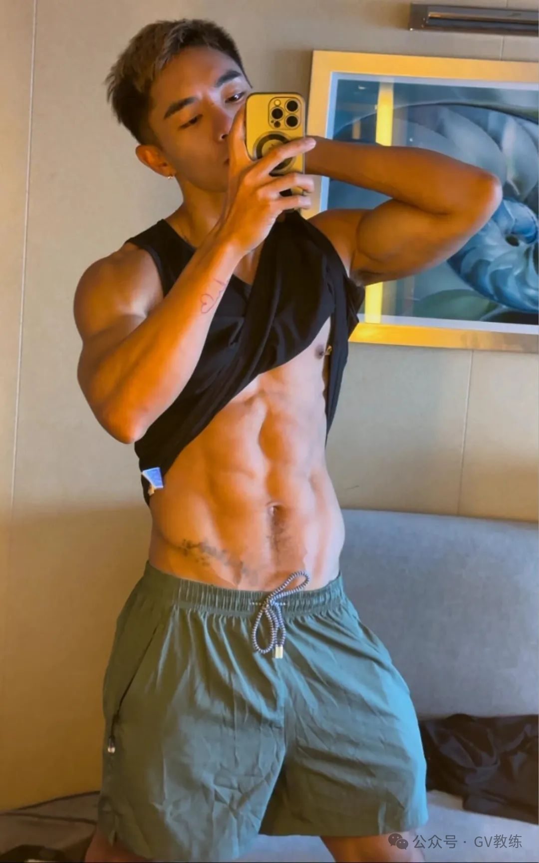 精品海归薄肌体育生,让外国人疯狂迷恋! 精品海归薄肌体育生,让外国人疯狂迷恋!