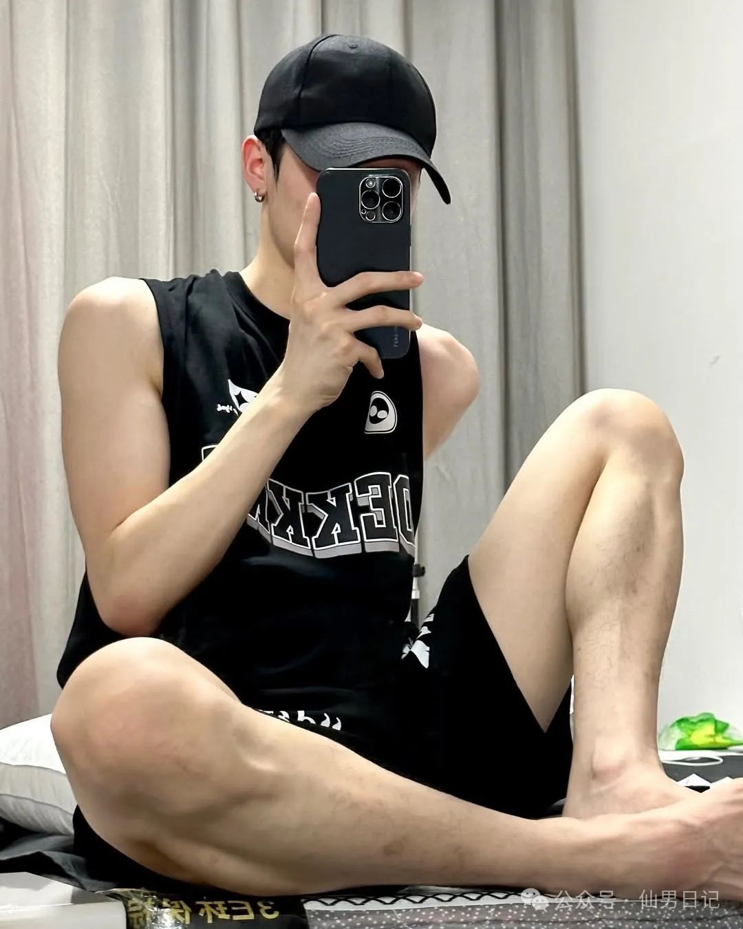 体育生明明可以靠脸，却沉迷擦边……