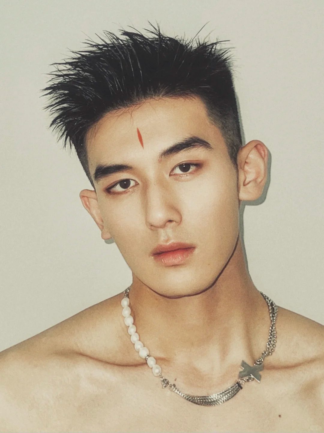 182cm 音乐剧型男的治愈系笑容合集曝光，这颜值简直是犯规级别!