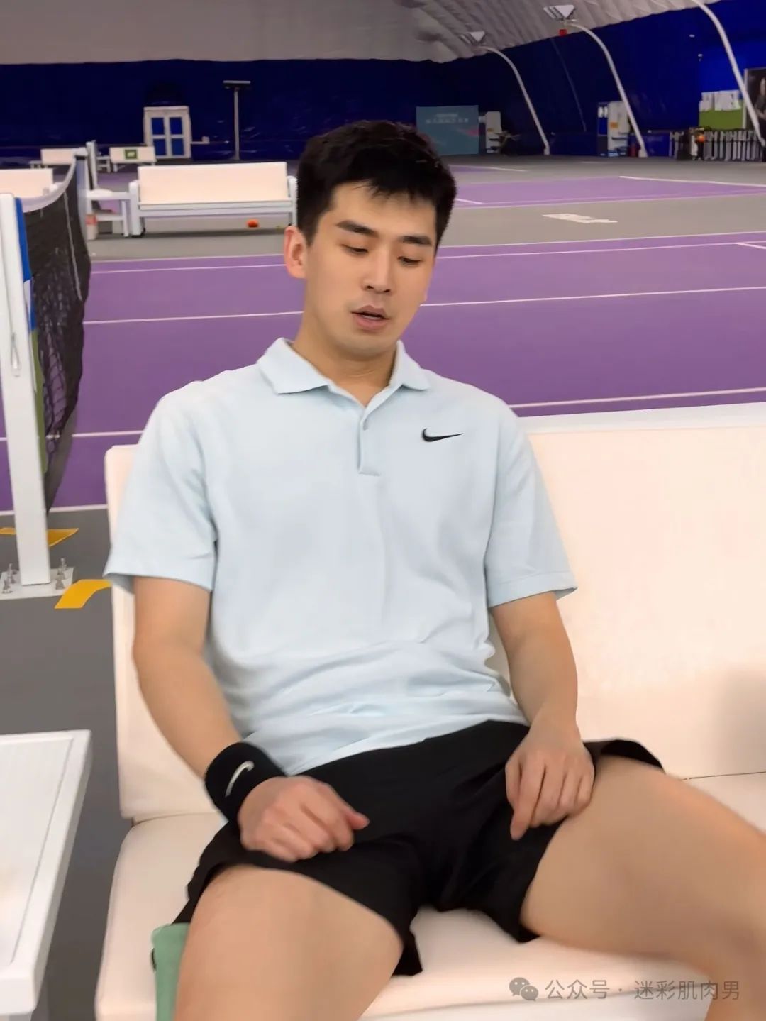 183CM 长腿男岔太开长的真好看！太 MAN 了好帅哦！