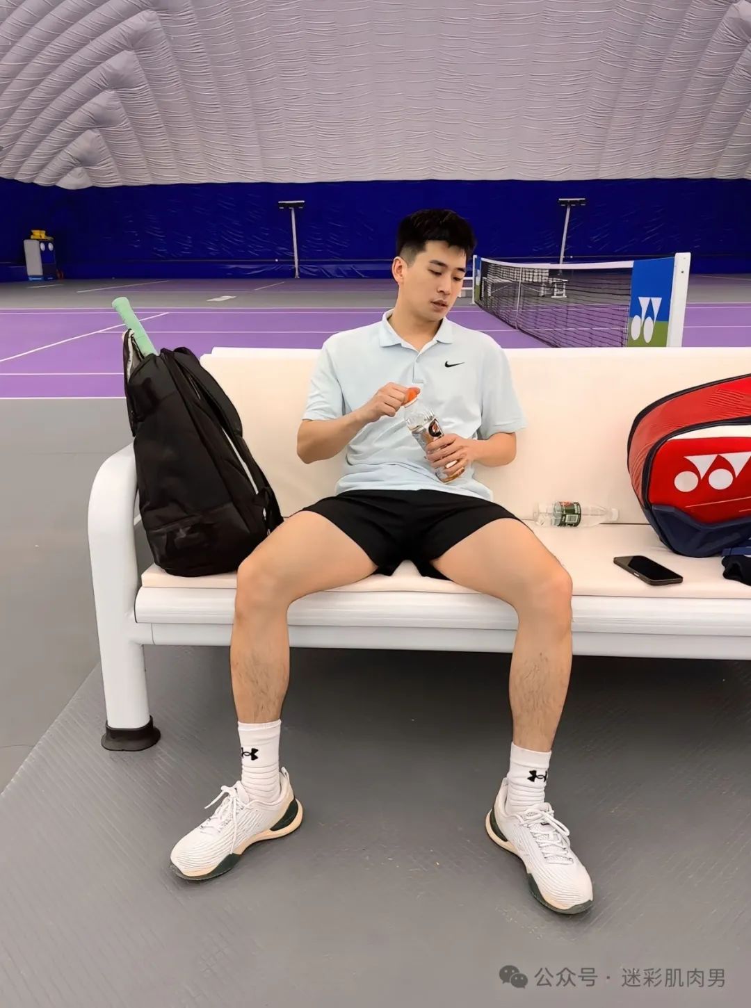 183CM 长腿男岔太开长的真好看！太 MAN 了好帅哦！