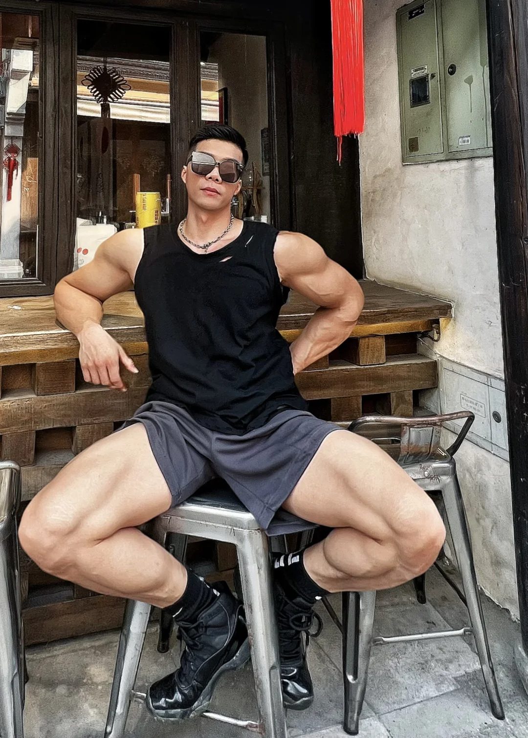 浙江黑皮战神肌肉刷屏，这身材是真实存在的吗？！