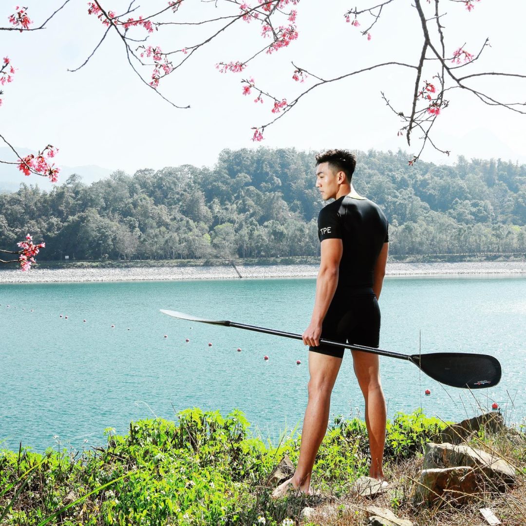 187cm 皮划艇猛男赛场湿身照流出！这肌肉线条谁看了不迷糊