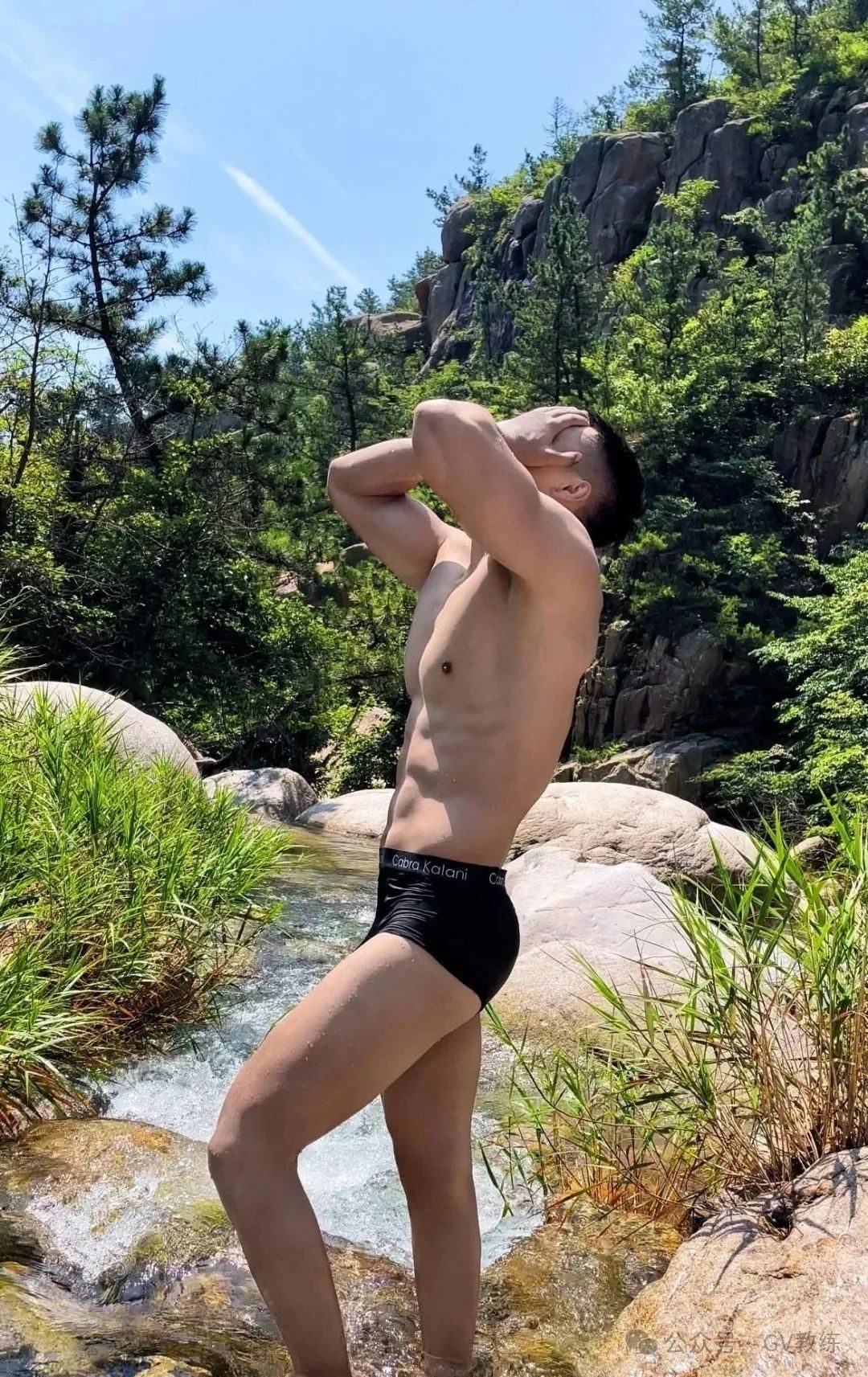 185cm 山东健身教练狠狠帅到 G 点！