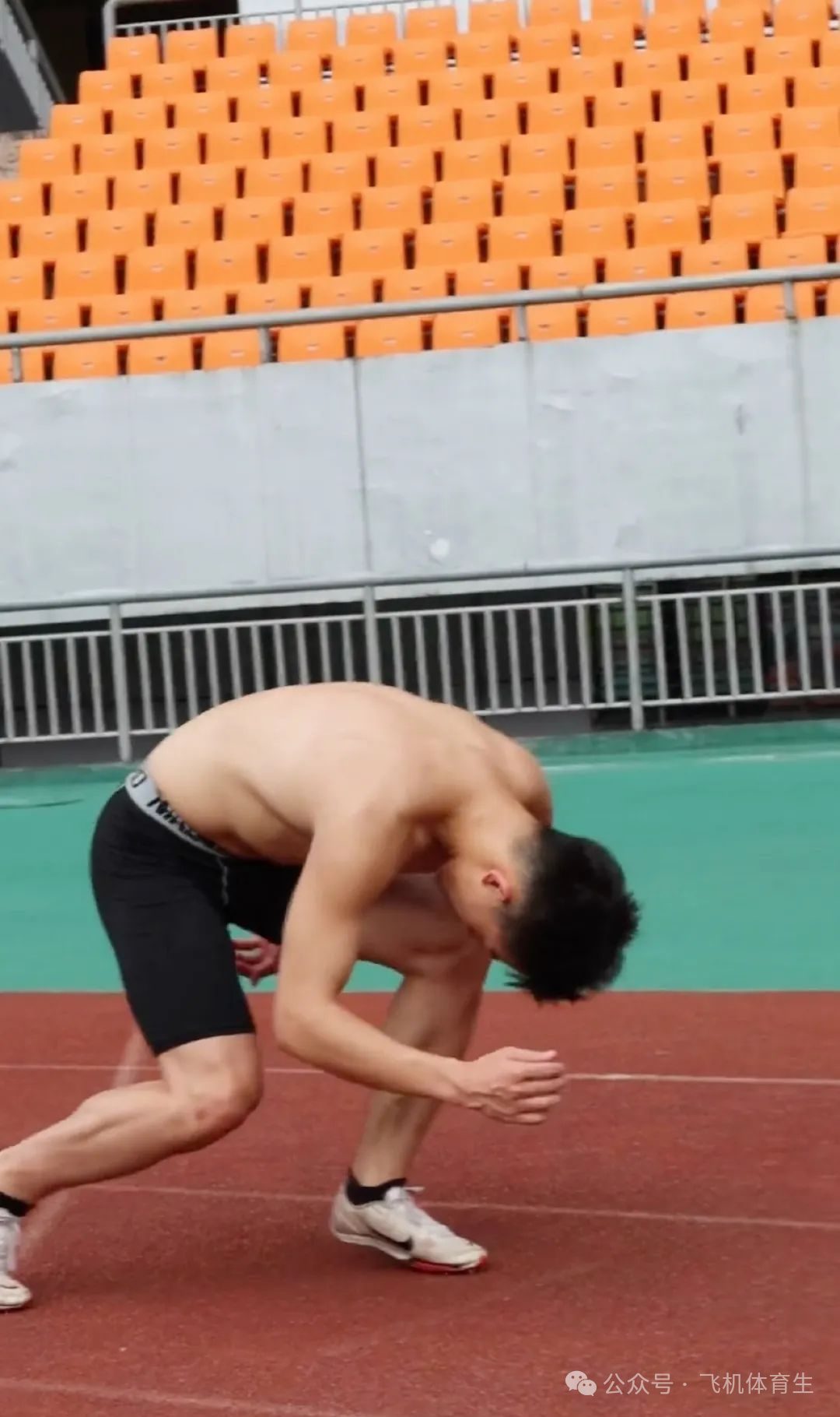 抖音体育生 14.9W 粉，竟然也被采访上推特！