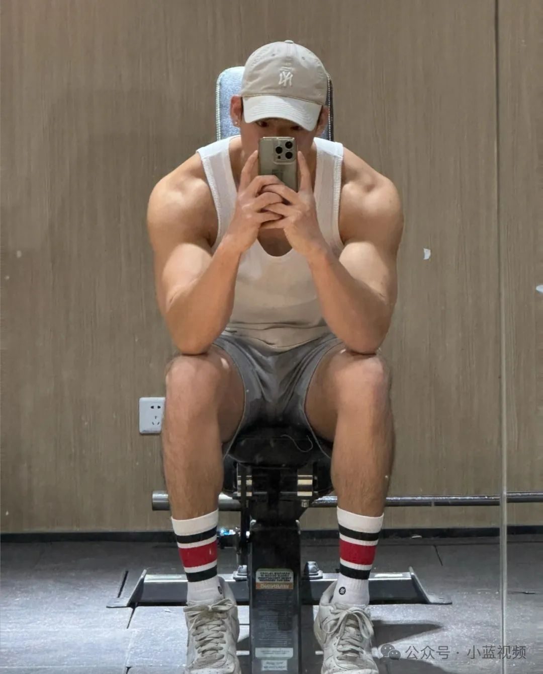 麒麟臂肱二头满屏男人味的健身教练就是他！