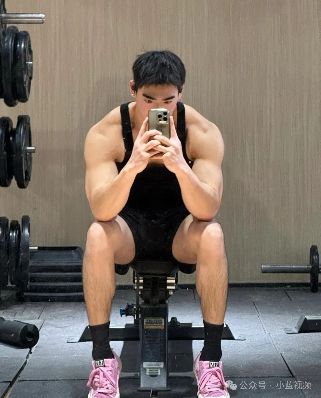 麒麟臂肱二头满屏男人味的健身教练就是他！