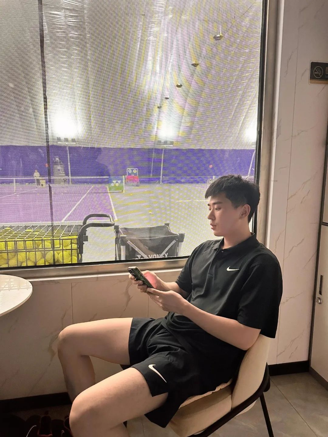 病床上都帅到出圈，穿病号服都挡不住的实力！