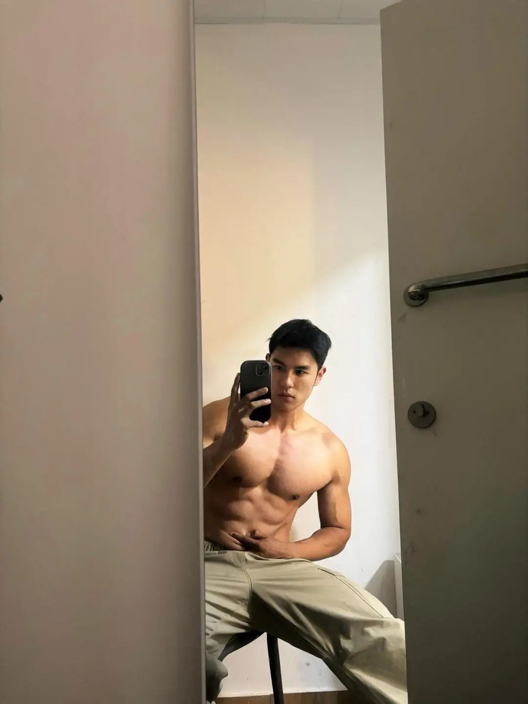 大只肌肉男，这样拍更大只
