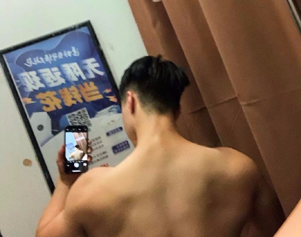肌肉男“背影杀”，竟然原来可以如此性感