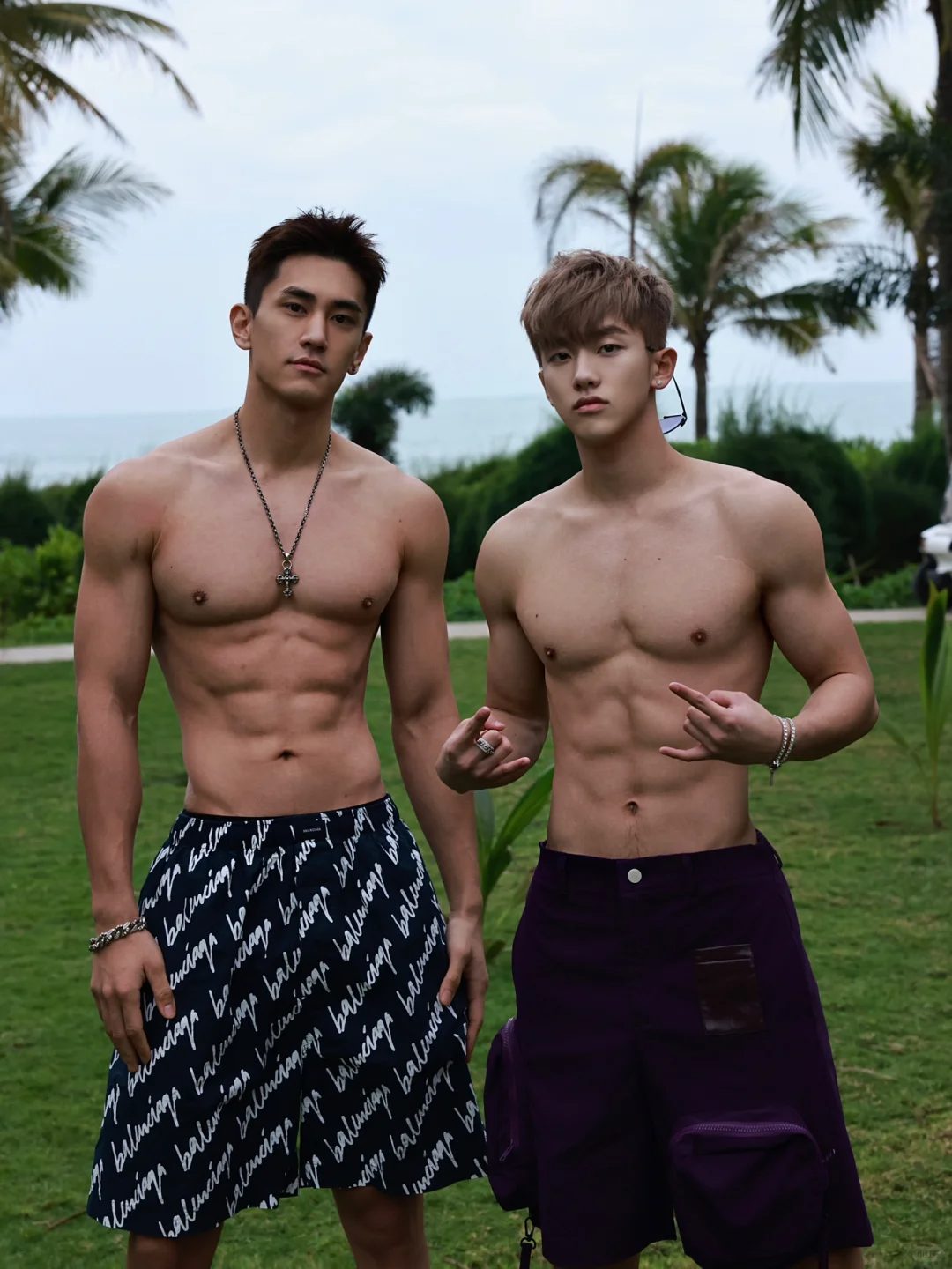宁泽涛代餐出现！186cm 腱子肉天菜教练的鲨鱼线是真实存在的吗
